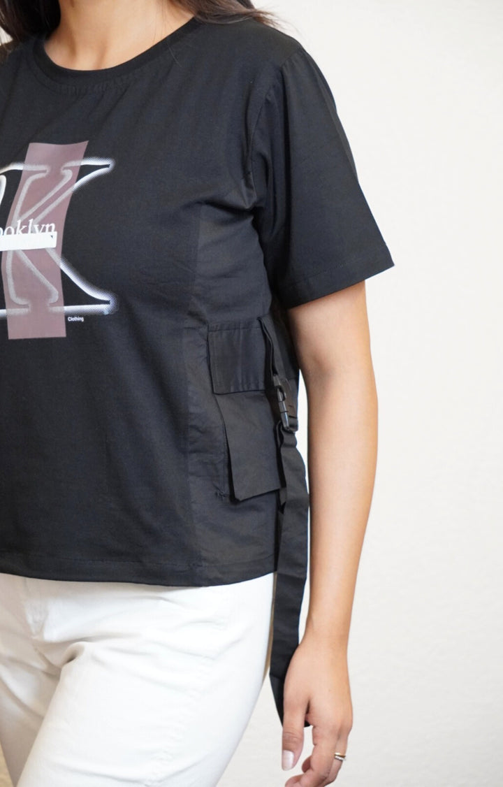 ROUND NECK T SHIRT WITH SIDE POCKETS (Black)