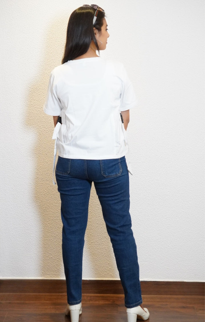 ROUND NECK T SHIRT WITH SIDE POCKETS (White)