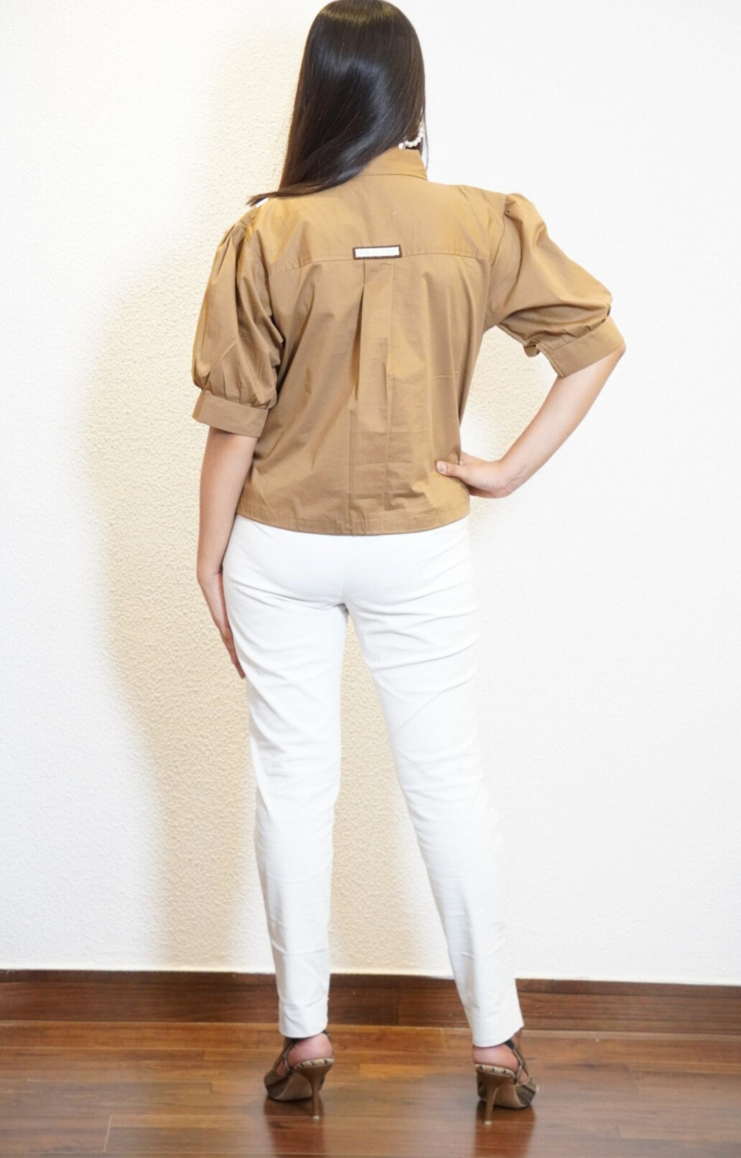 Brown poplin collar top with side draw string