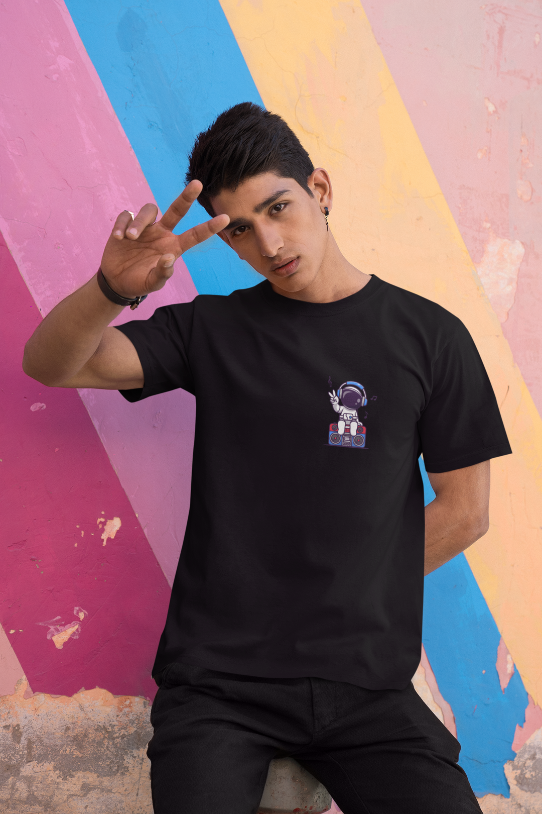 Astro Printed Tshirt by UQ(Black)