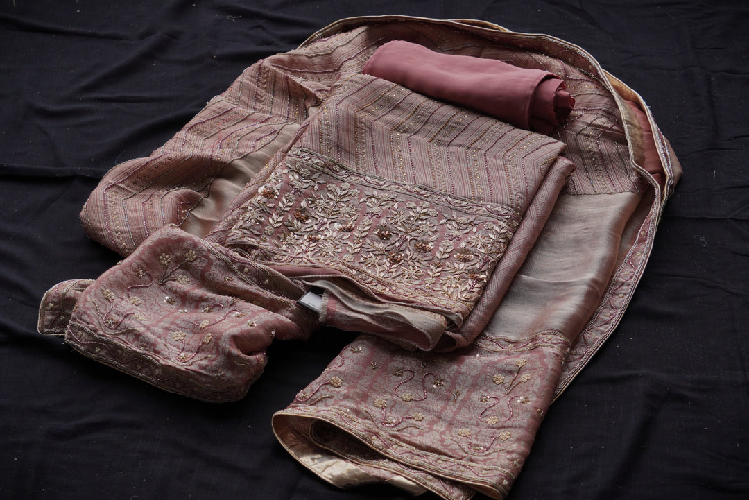 Giraffe Silk Unstitched Suit Set