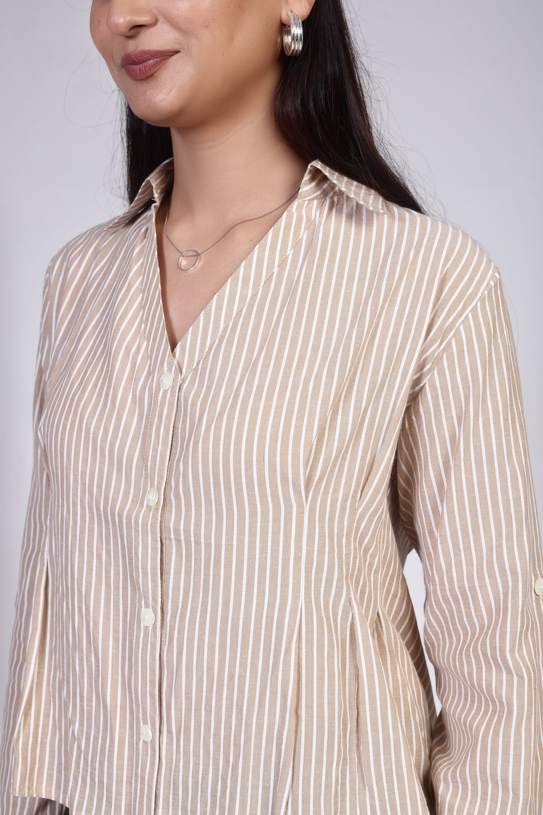 ASYMMECTRICAL HEM SHIRT